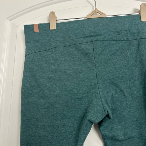 Lunya Restore Pocket Green Lounge Leggings Size Extra Large loungewear cozy - Picture 9 of 13